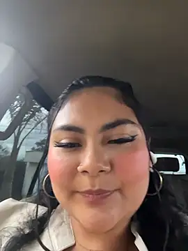 Juli Walker online show from 07.04.26