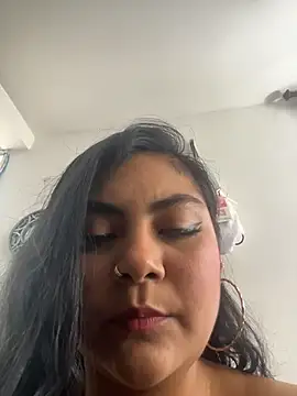 Juli Walker online show from 07.06.26