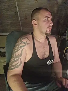 Foxyshaved online show from 11.20.25