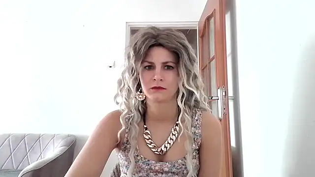 Snapshot of DagmarieFlirt chatting on 03.07.25 DagmarieFlirt online show from 03.07.25