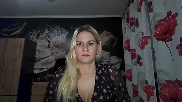 Snapshot of DagmarieFlirt chatting on 10.01.25 DagmarieFlirt online show from 10.01.25