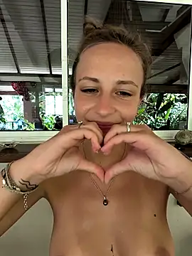 Snapshot of emma4xxx chatting on 02.27.25 emma4xxx online show from 02.27.25