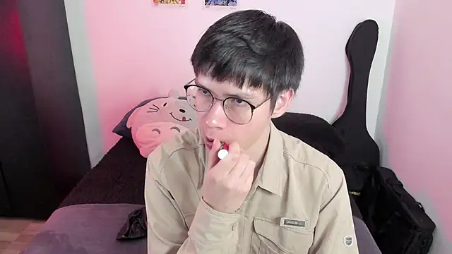 Snapshot of Aventure_Twinks chatting on 01.16.26 Aventure Twinks online show from 01.16.26