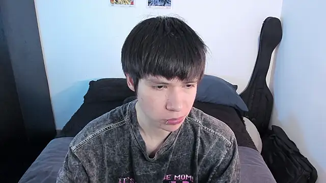 Snapshot of Aventure_Twinks chatting on 02.22.26 Aventure Twinks online show from 02.22.26