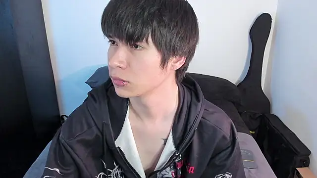 Snapshot of Aventure_Twinks chatting on 03.29.26 Aventure Twinks online show from 03.29.26