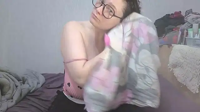 Nina7HotCherry online show from 02.14.26