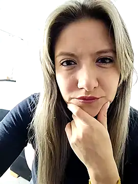 valeriahunter1 online show from 02.06.26