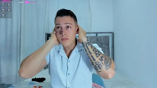 Snapshot of Muscle_King_Cum chatting on 01.21.25 Muscle King Cum online show from 01.21.25