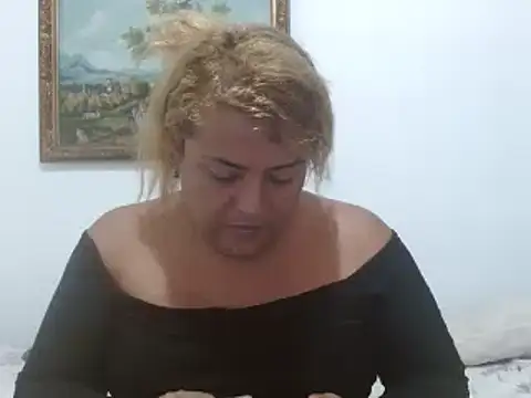 KIARAMARSHALLWELLZ online show from 01.20.25