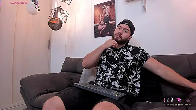 SebastianVilla  online show from 10.08.25