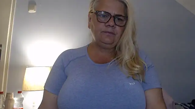 hotladymoon online show from 07.27.26