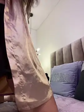 Snapshot of Emilia_Bakerr chatting on 02.11.25 Emilia Bakerr online show from 02.11.25