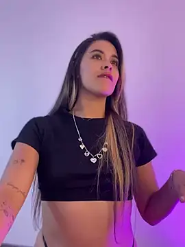 Snapshot of Emilia_Bakerr chatting on 03.06.25 Emilia Bakerr online show from 03.06.25