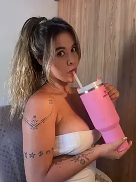 Emilia Bakerr online show from 07.28.26