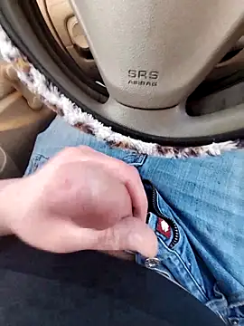 Snapshot of Dut421@xh chatting on 12.21.25 Dut421xh online show from 12.21.25