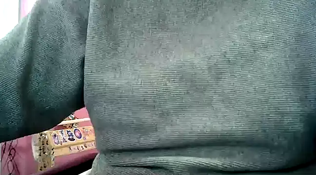 Snapshot of Lucinka1 chatting on 12.22.24 Lucinka1 online show from 12.22.24