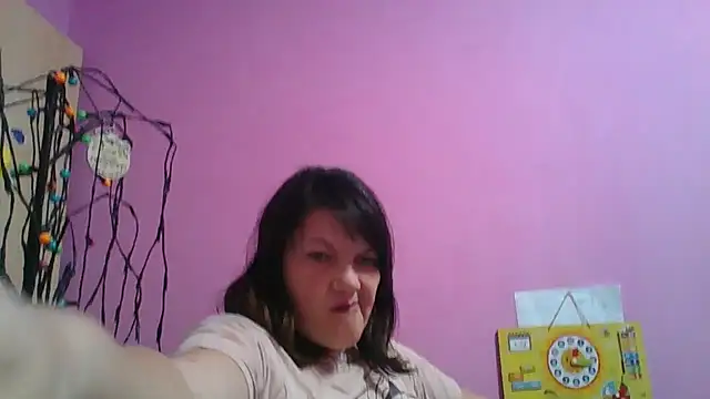 Snapshot of Lucinka1 chatting on 03.13.25 Lucinka1 online show from 03.13.25