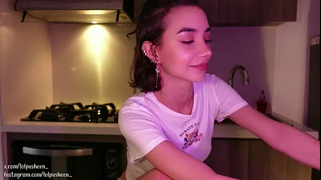 JulietteDee online show from 01.18.25