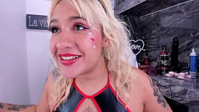 miss danika online show from 02.14.25