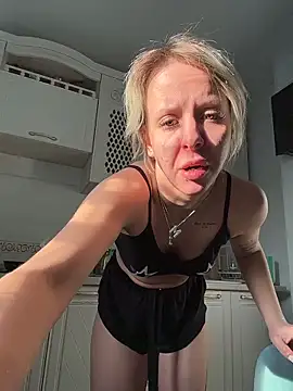 LikaCat online show from 02.06.26