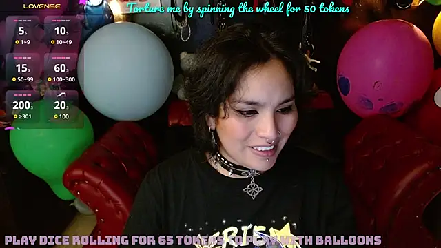 Snapshot of kureiji_hentaii chatting on 03.05.25 kureiji hentaii online show from 03.05.25