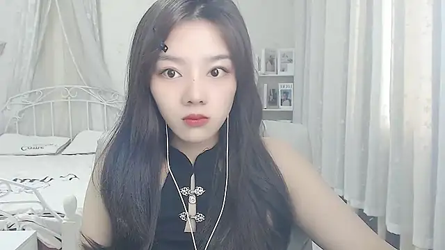 Snapshot of Jenny-Z chatting on 04.01.26 Jenny-Z online show from 04.01.26