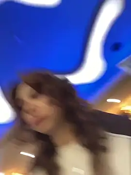 QuitieLia online show from 02.26.26