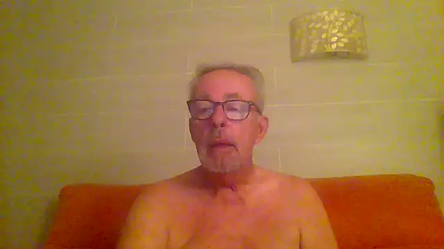 Snapshot of tuggy59 chatting on 09.09.25 tuggy59 online show from 09.09.25