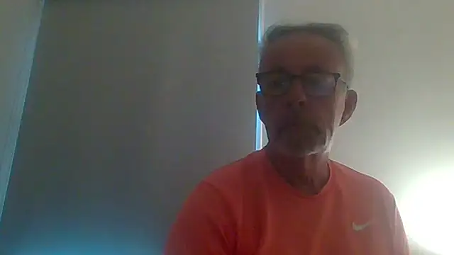 Snapshot of tuggy59 chatting on 09.19.25 tuggy59 online show from 09.19.25