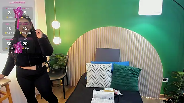 taylor bennet online show from 09.21.25