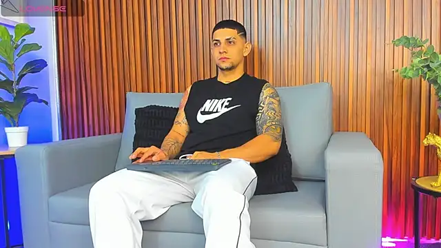 Alex cute77 online show from 02.28.26