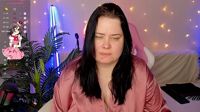 Snapshot of Akemi_BBW chatting on 12.16.24 Akemi BBW online show from 12.16.24