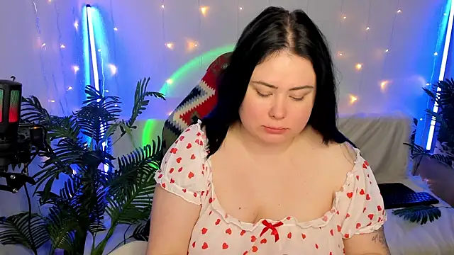 Snapshot of Akemi_BBW chatting on 01.09.25 Akemi BBW online show from 01.09.25
