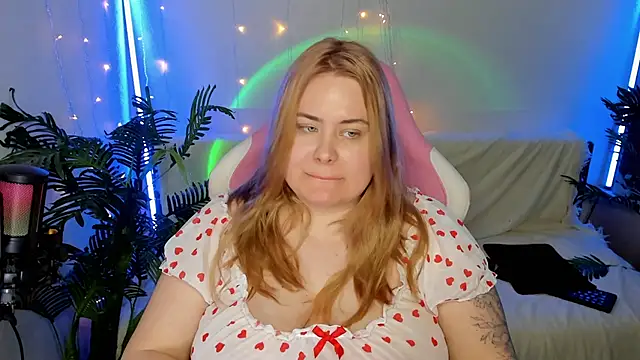 Snapshot of Akemi_BBW chatting on 01.23.25 Akemi BBW online show from 01.23.25
