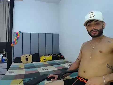 Evilboy555 online show from 11.24.25