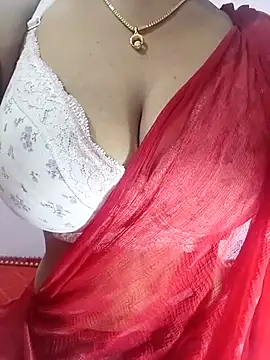 Snapshot of sexytelugu27 chatting on 03.03.25 sexytelugu27 online show from 03.03.25