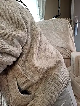 teekoine1 online show from 10.25.25