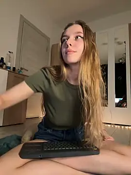 freiiaflower online show from 03.15.25