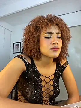 Snapshot of Kasandralopez chatting on 12.19.24 Kasandralopez online show from 12.19.24