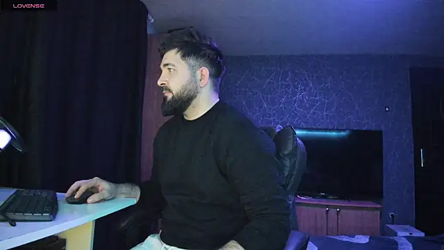 Snapshot of Eduu2322 chatting on 01.24.25 Eduu2322 online show from 01.24.25