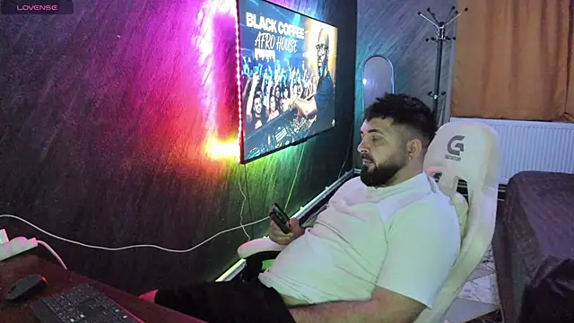 Snapshot of Eduu2322 chatting on 04.09.26 Eduu2322 online show from 04.09.26