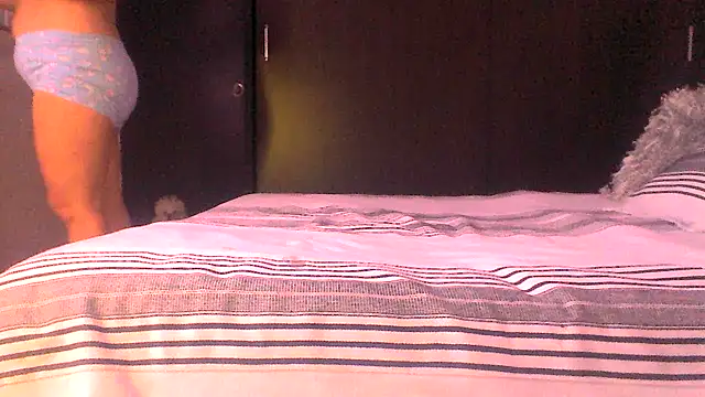 CurvySara1 online show from 05.15.26