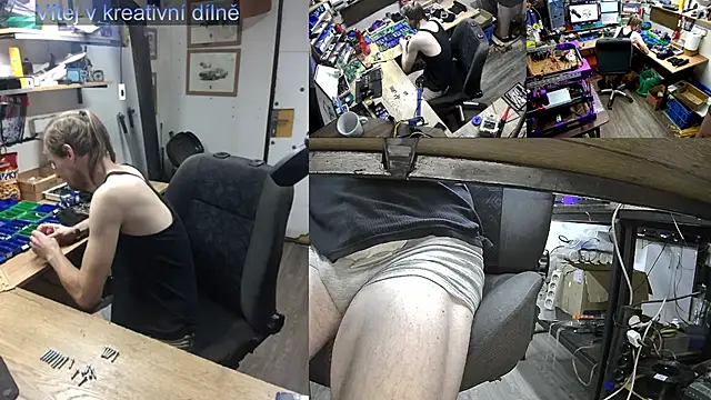 Snapshot of Happy_Michal chatting on 01.21.25 Happy Michal online show from 01.21.25