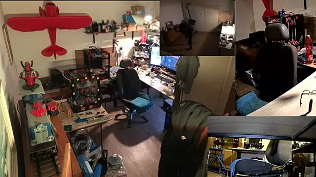 Snapshot of Happy_Michal chatting on 12.01.25 Happy Michal online show from 12.01.25