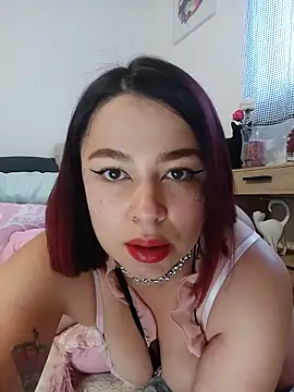Snapshot of Lia_Roxx chatting on 05.15.26 Lia Roxx online show from 05.15.26
