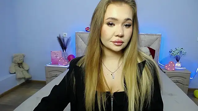 Snapshot of StacyYellig chatting on 01.24.25 StacyYellig online show from 01.24.25