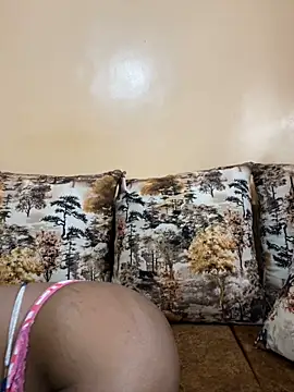 Pretty Selina1 online show from 01.02.25