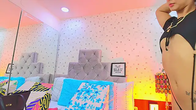 JulietaReyess online show from 09.19.25