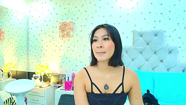 JulietaReyess online show from 05.16.26