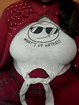 CUTE SOPHIA- online show from 12.29.24